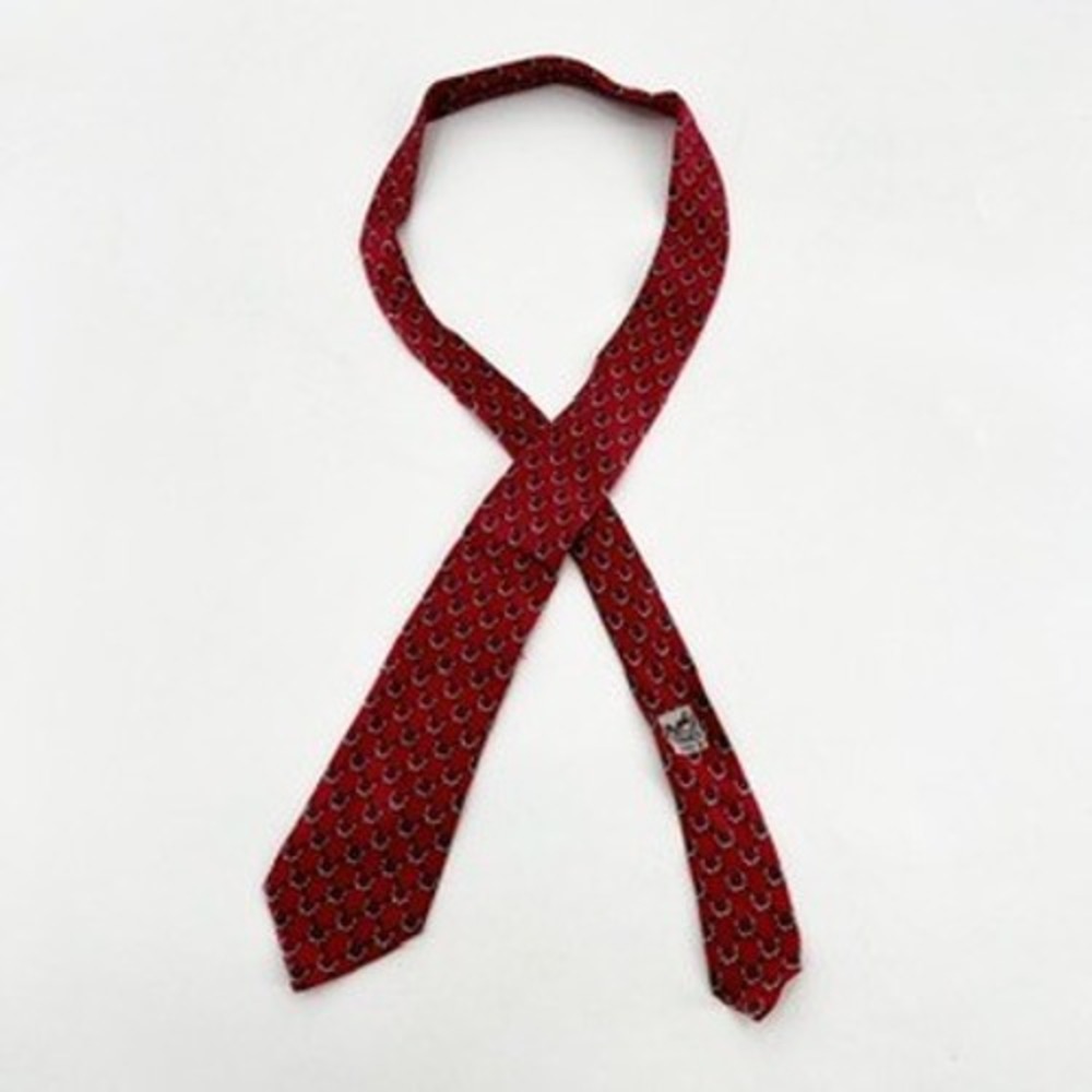 Hermes Paris Silk Tie Red Horseshoe Chain Pattern Men's Accessory - Picture 1 of 3